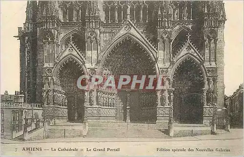 Ansichtskarte AK Amiens La Cathedrale Le Grand Portail