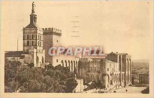 Cartes postales Avignon Le Palais des Papes et Notre Dame des Doms