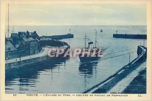 Cartes postales Dieppe l'Entree du Port Arrivee du Bateau de Newhaven