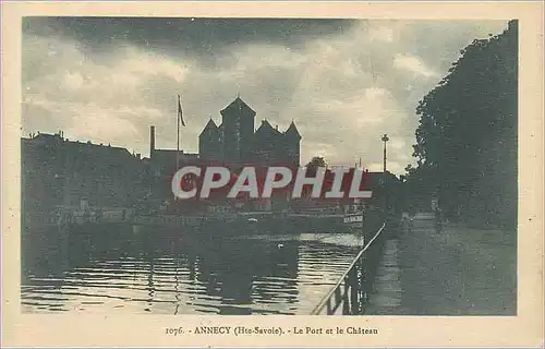 Cartes postales Annecy (Hte Savoie) Le Port et le Ch�teau Bateau