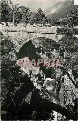 Cartes postales moderne Cauterets le Pont d'Espagne et le Gouffre