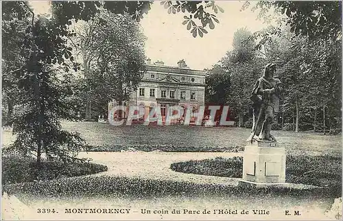 Cartes postales Montmorency un Coin du Parc de l'Hotel de Ville