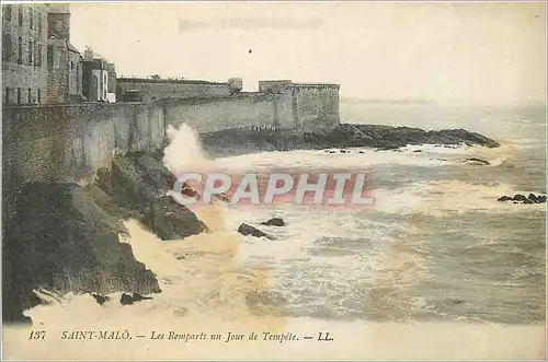 Cartes postales Saint Malo les Remparts un Jour de Tempete