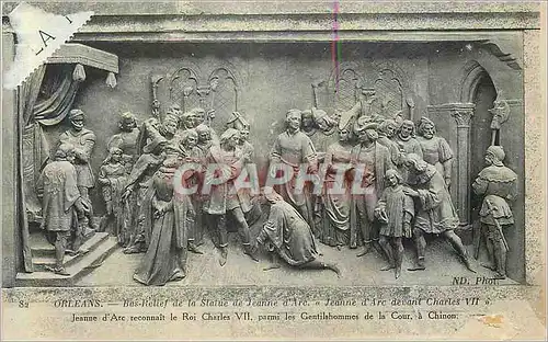 Cartes postales Orleans Bas Relief de la Statue de Jeanne d'Arc devant Charles VII