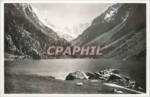 Cartes postales moderne Cauterets le Lac de Gaube (alt 1800m) et le Vignemale (alt 3298m)