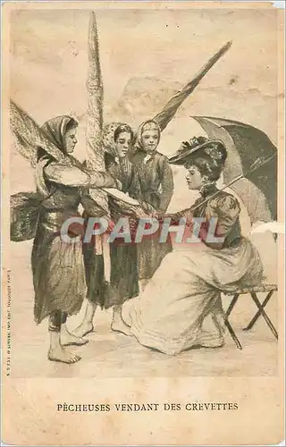 Cartes postales Pecheuses Devant des Crevettes