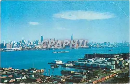 Cartes postales moderne New Jersey the Famous New York Skyline