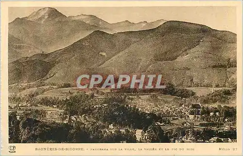 Cartes postales Bagneres de Bigorre Panorama sur la Ville La Vallee etle Pic du Midi