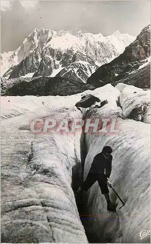 Cartes postales moderne Chamonix Mont Blanc Dans les Seracs de la Mer de Glace