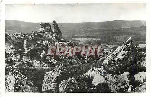 Cartes postales moderne Environs de Bourganeuf (Creuse) Roches de Mazuras