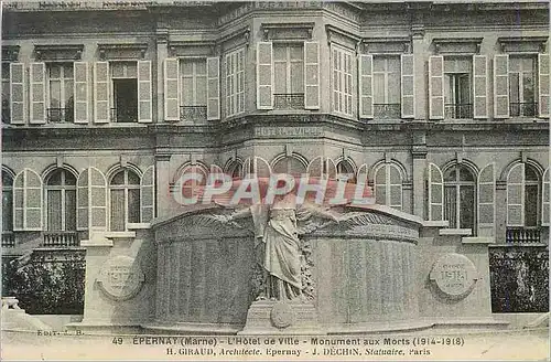 Cartes postales Epernay (Marne) L'Hotel de Ville Monument aux Morts (1914 1918) Militaria