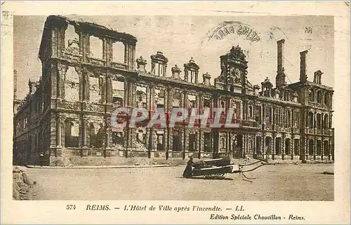 Cartes postales Reims L'Hotel de Ville apres l'Incendie