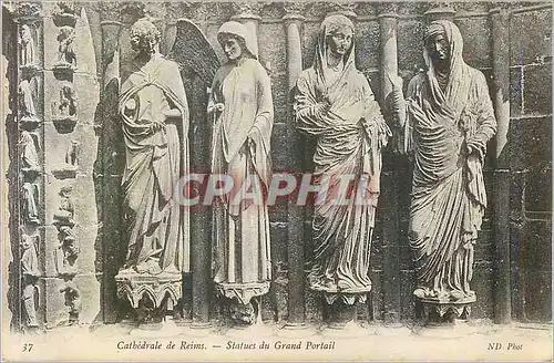 Cartes postales Cathedrale de Reims Statue du Grand Portail