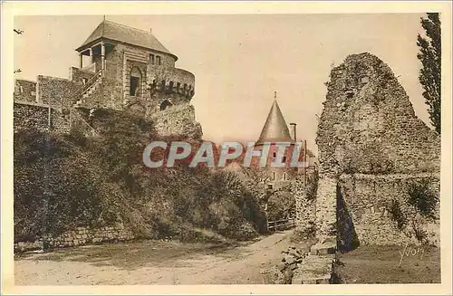 Cartes postales La douce france 16 bretagne fougeres (iii et vilaine) a l interieur du chateau la tour de coigny