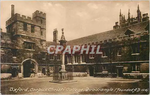 Cartes postales Oxford corpus christi college quadrangle (founded a d 1516)