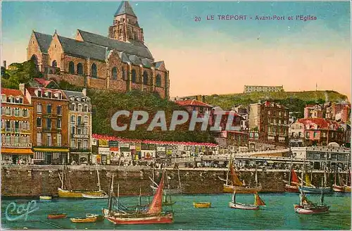 Cartes postales 20 le treport avant port et l eglise Bateaux de peche