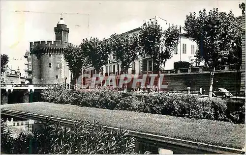 Cartes postales moderne 9011 perpignan vue vers le pont du castillet