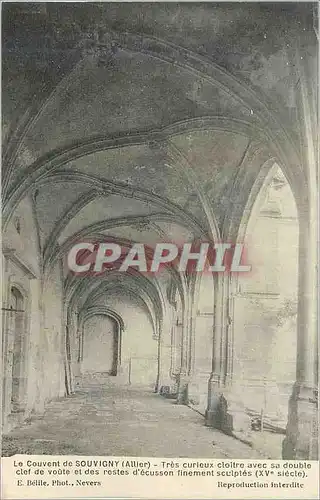 Ansichtskarte AK Le couvent de souvigny (allier) tres curieux cloitre avec sa double clef de voute et des restes
