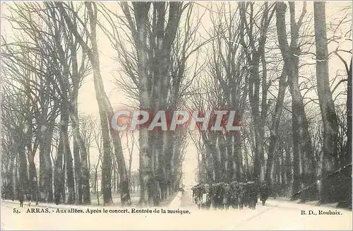 Cartes postales 54 arras aux allees apres le concert rentree de la musique Militaria