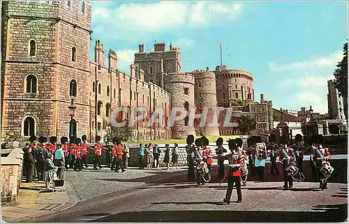 Cartes postales moderne Windsor Band of the Grenadier Guards Castle Hill Militaria