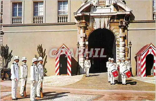 Cartes postales moderne Principaute de Monaco La Releve de la Garde du Palais Princier Militaria