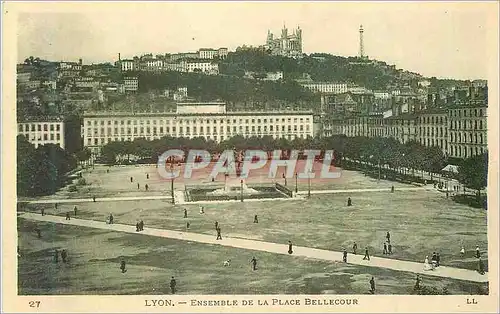 Ansichtskarte AK Lyon Ensemble de la Place Bellecour