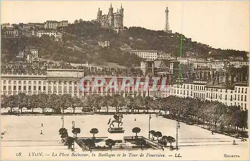 Ansichtskarte AK Lyon La Plage Bellecour La Basilique et la Tour de Fourviere