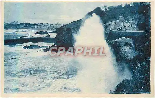 Cartes postales Biarritz Un Coup de Mer a l'Attalaye