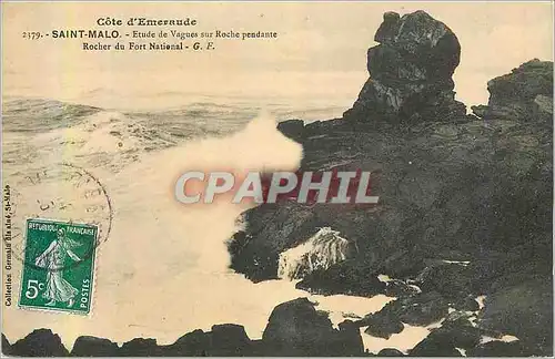 Cartes postales Saint Malo Cote d'Emeraude Etude des Vagues sur Roche Pendante Roche du Fort national
