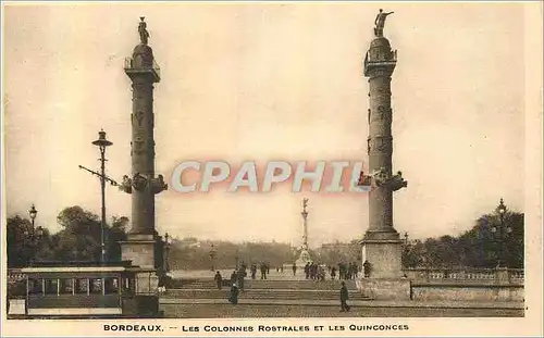 Cartes postales Bordeaux les Colonnes Rostrales et les Quinconces