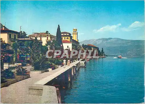 Cartes postales moderne Lago di Garda Gardone Promenade le Long du Lac