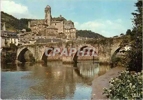 Cartes postales moderne Estaing (Aveyron) Le Rouergue Le Chateau (XVe XVIe S) et le Pont