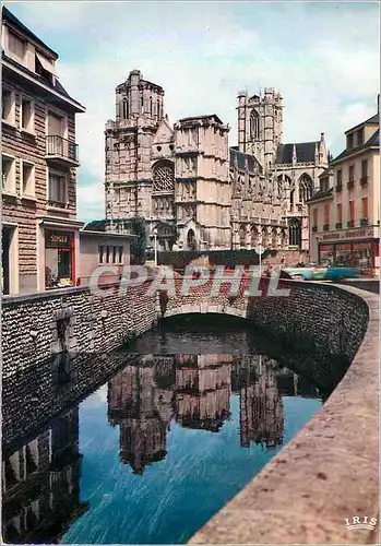 Cartes postales moderne Evreux (Eure) La Cathedrale Vue de la Promenade de L'Iton