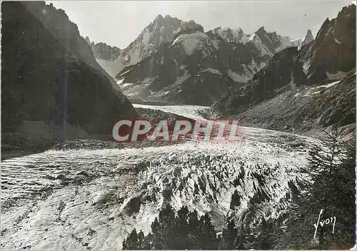 Cartes postales moderne Chamonix (Hte Savoie) La Mer de Glace et le Massif des Grandes Jorasse