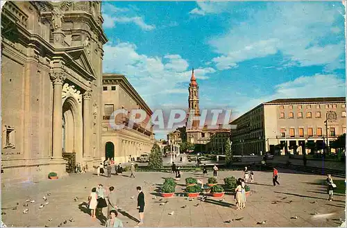 Ansichtskarte AK Zaragoza Plaza de las Catedrales Al Fondo Catedral de la Seo