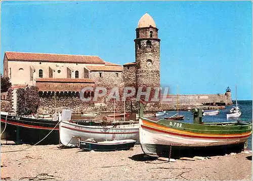 Moderne Karte Collioure (P O) L'Eglise Fortifiee et Barque de Pecheurs Bateaux