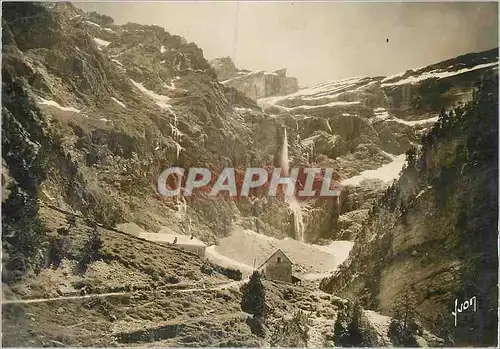 Cartes postales moderne Cirque de Gavarnie (Htes Pyrenees) L'Entree et l'Hotel du Cirque