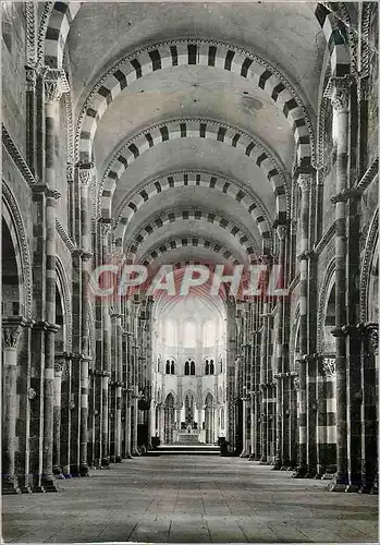 Cartes postales moderne Vezelay (Yonne) Eglise Abbatiale de la Madeleine (1096 fin XIIe S) La Nerf Centrale