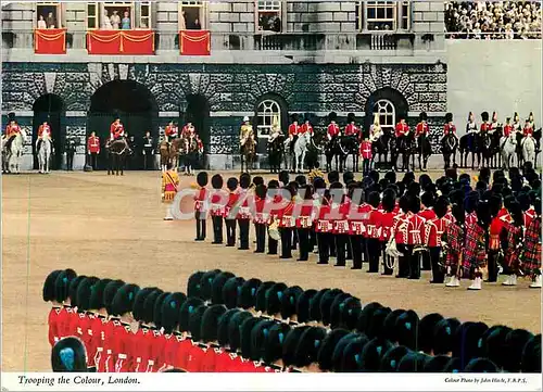 Cartes postales moderne London Trooping the Colour Militaria