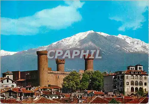 Cartes postales moderne Ivrea le Chateau du Compte Verde et le Mombarone