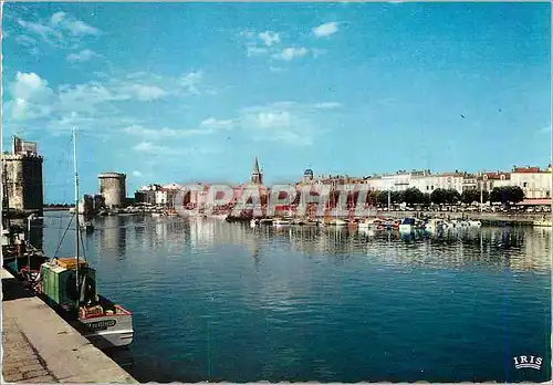 Cartes postales moderne la Rochelle (Chte Mme) la Tour St Nicolas (XIVe s) Bateaux de peche