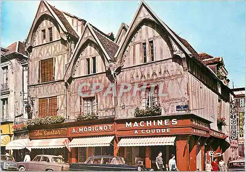 Cartes postales moderne Auxerre (Yonne) Vieilles Maisons Place de l'Hotel de Ville Morigno Machines a coufre Au Castor F
