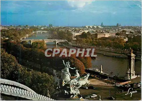 Cartes postales moderne Paris Vue Generale sur la Seine depuis le Grand Palais