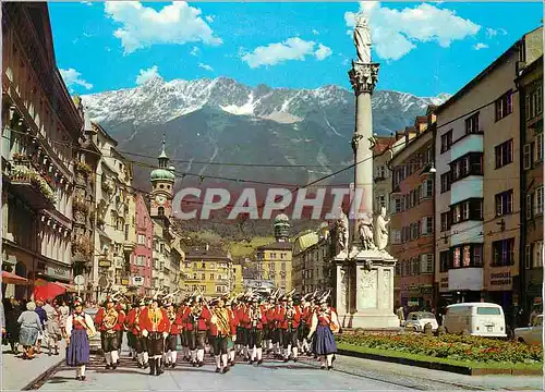 Cartes postales moderne Innsbruck Maria Theresienstrabe Wiltener Stadtmusik Folklore