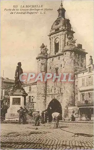 Cartes postales La Rochelle Porte de la Grosse Horloge et Statue de l'Amiral Duperre