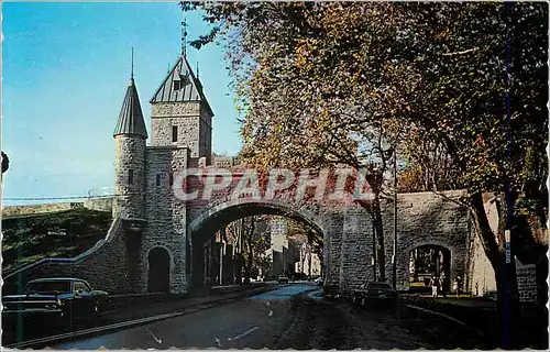 Cartes postales moderne Le Vieux Quebec Canada La Porte St Louis fait Partie des Fortifications