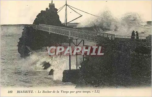 Ansichtskarte AK Biarritz Le Rocher de la Vierge par Gros Temps