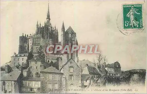 Cartes postales Le Mont Saint Michel L'Abbaye et les Remparts (Cote Est)