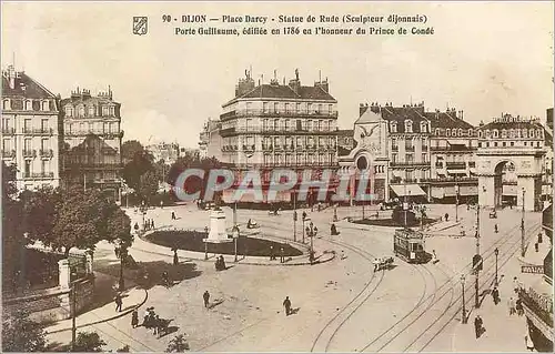 Cartes postales Dijon Place Darcy Statue de Rude (Sculpteur Dijonnais) Porte Guillaume Tramway