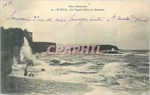 Ansichtskarte AK St Malo Cote d'Emeraude Les Vagues Battant les Remparts